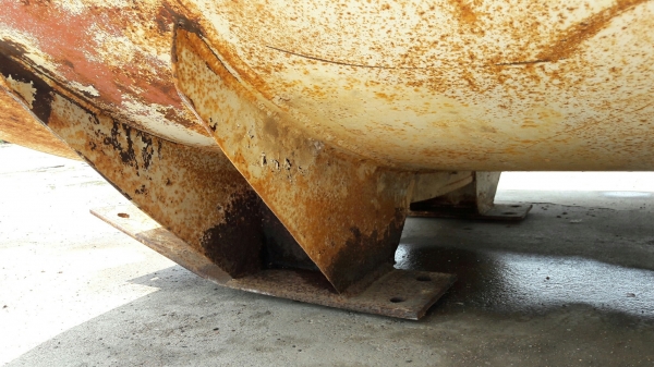 ถังน้ำใส่ 10 ล้อขนาด 12,000 ลิตร พึ่งถอดออกจากรถ