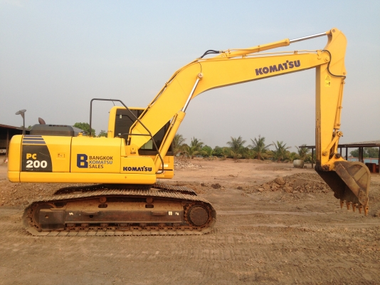 ขาย KOMATSU PC200-8 (7600 ชั่วโมง) สภาพสวยเดิมๆ ขอรูปเพิ่มได้ครับ รถสวยพร้อมใช้งาน สนใจติดต่อเจ้าของโดยตรง 081-4283210 ไอดีไลน์ Adul.14