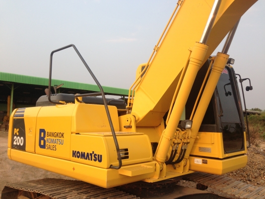 ขาย KOMATSU PC200-8 (7600 ชั่วโมง) สภาพสวยเดิมๆ ขอรูปเพิ่มได้ครับ รถสวยพร้อมใช้งาน สนใจติดต่อเจ้าของโดยตรง 081-4283210 ไอดีไลน์ Adul.14
