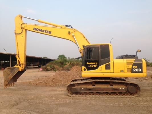 ขาย KOMATSU PC200-8 (7600 ชั่วโมง) สภาพสวยเดิมๆ ขอรูปเพิ่มได้ครับ รถสวยพร้อมใช้งาน สนใจติดต่อเจ้าของโดยตรง 081-4283210 ไอดีไลน์ Adul.14