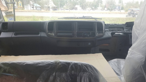 ขาย หัวเก๋ง HINO FC9J EURO 3 ไม่มีพวงมาลัย ไม่มีเรือนไมล์ และไม่มีสายไฟ