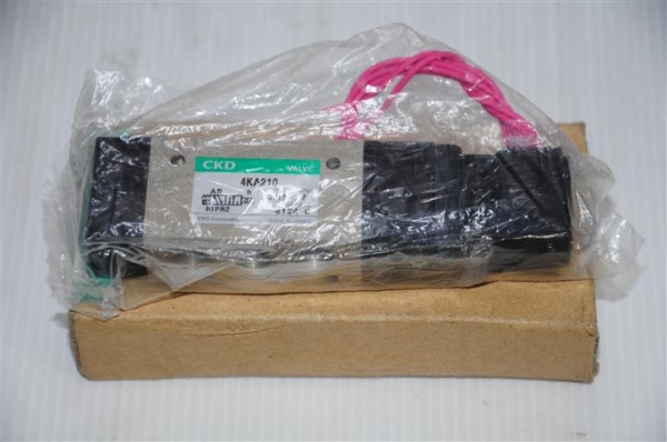 โซลินอยด์วาล์ว (Solenoid Valve)    ยี่ห้อ CKD MADE IN JAPAN