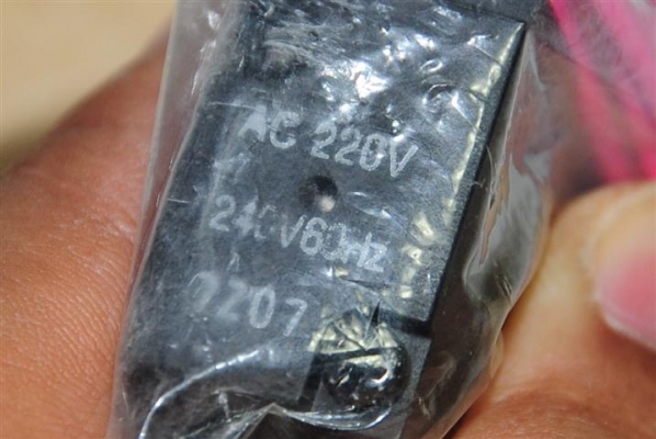 โซลินอยด์วาล์ว (Solenoid Valve) ยี่ห้อ CKD MADE IN JAPAN โซลินอยด์วาล์ว (Solenoid Valve) ยี่ห้อ CKD MADE IN JAPAN