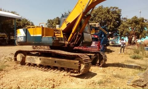 ขายKobelco sk200m2สภาพพร้อมใช้ ติดต่อคุณอ๊อฟพิจิตร086-737-9991 ขายKobelco sk200m2สภาพพร้อมใช้ ติดต่อคุณอ๊อฟพิจิตร086-737-9991
