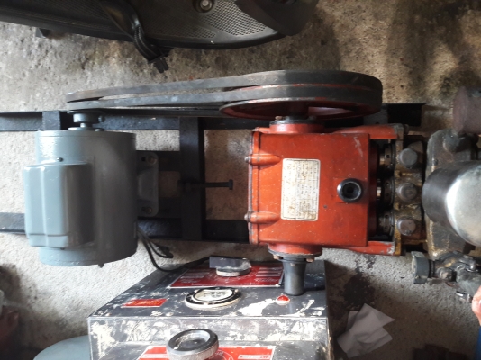 ขาย !! ปั้มฉีดยาพร้อมมอเตอร์1แรง220v.โตชิบ้า