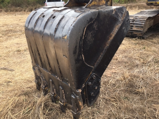 KOBELCO SK200 MARK 3 ราคา 555,000 บาท เครื่องดี ปั้มแรง โช่พอใช้ เอวแน่น ไฟฟ้าครบ จอขึ้น มอเตอร์เสีย เอกสารเล่มทะเบียน