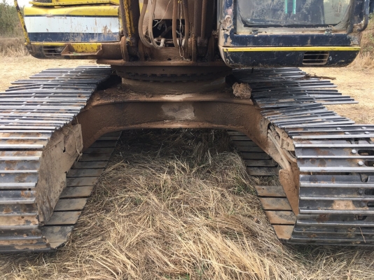 KOBELCO SK200 MARK 3 ราคา 555,000 บาท เครื่องดี ปั้มแรง โช่พอใช้ เอวแน่น ไฟฟ้าครบ จอขึ้น มอเตอร์เสีย เอกสารเล่มทะเบียน