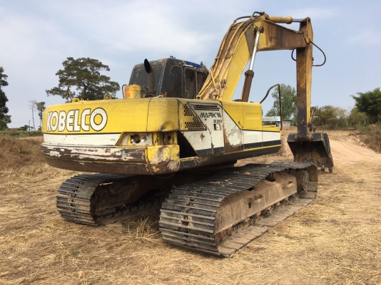 KOBELCO SK200 MARK 3 ราคา 555,000 บาท เครื่องดี ปั้มแรง โช่พอใช้ เอวแน่น ไฟฟ้าครบ จอขึ้น มอเตอร์เสีย เอกสารเล่มทะเบียน
