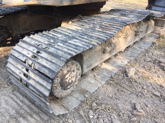 KOMATSU PC200-5 ไฟฟ้าครบ 475,000 บาท ชีเรียล 68,xxx  เครื่องดี ปั้มดี โช่หนา เอวขยับ ช่วงล่างเต็ม แอร์มี เอกสารเล่มทะเบียน