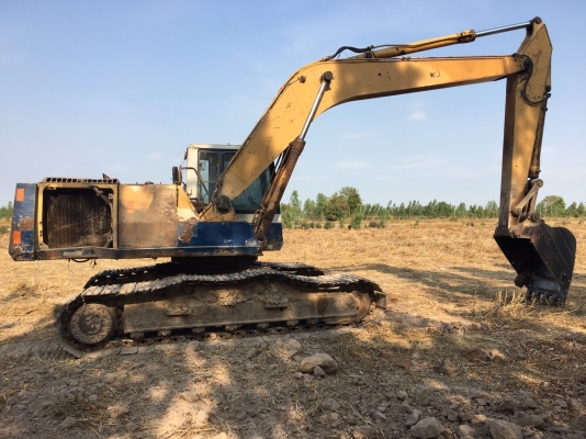 KOMATSU PC200-5 ไฟฟ้าครบ 475,000 บาท ชีเรียล 68,xxx  เครื่องดี ปั้มดี โช่หนา เอวขยับ ช่วงล่างเต็ม แอร์มี เอกสารเล่มทะเบียน