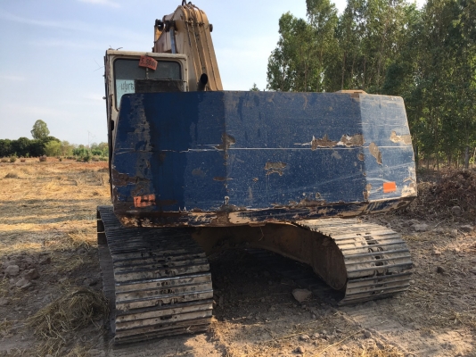 KOMATSU PC200-5 ไฟฟ้าครบ 475,000 บาท ชีเรียล 68,xxx  เครื่องดี ปั้มดี โช่หนา เอวขยับ ช่วงล่างเต็ม แอร์มี เอกสารเล่มทะเบียน