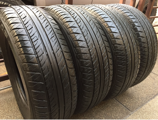 ยาง Dunlop 245 70 16 ปี15 เนื้อนิ่มๆ ดอกเต็ม ใช้ยาว ราคาไม่แพง