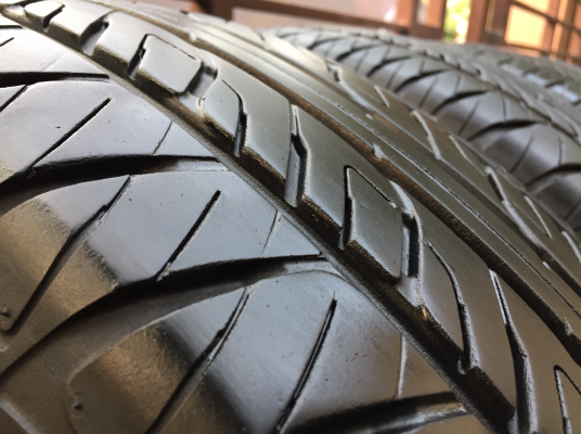 ยาง Dunlop 245 70 16 ปี15 เนื้อนิ่มๆ ดอกเต็ม ใช้ยาว ราคาไม่แพง