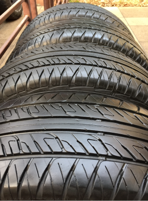 ยาง Dunlop 245 70 16 ปี15 เนื้อนิ่มๆ ดอกเต็ม ใช้ยาว ราคาไม่แพง