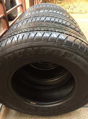 ยาง Dunlop 245 70 16 ปี15 เนื้อนิ่มๆ ดอกเต็ม ใช้ยาว ราคาไม่แพง