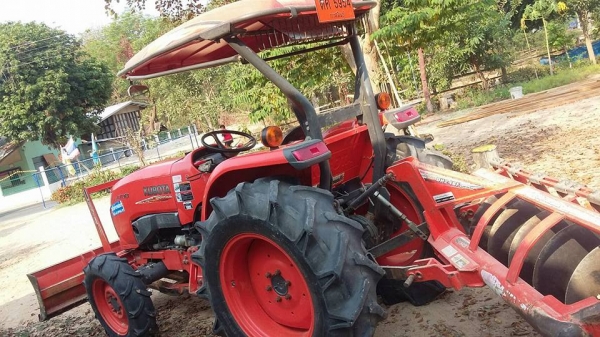 ขายรถไถ L4708 ใช้งานน้อย อุปกรณ์ครบ เอกสารพร้อมโอน ราคา390,000 สนใจโทร 090-8588220คุณนะ 093-3258446คุณบิว เว็บไซต์ส่วนตัว www.narong2truck.com www.truck.in.th/498 ID: narong498 ID: 0933258446 เพจ Facebook ณรงค์ ซื้อขายรถมือสอง กลุ่ม Facebook ณรงค์ ซื้อขาย ขายรถไถ L4708 ใช้งานน้อย อุปกรณ์ครบ เอกสารพร้อมโอน ราคา390,000 สนใจโทร 090-8588220คุณนะ 093-3258446คุณบิว เว็บไซต์ส่วนตัว www.narong2truck.com www.truck.in.th/498 ID: narong498 ID: 0933258446 เพจ Facebook ณรงค์ ซื้อขายรถมือสอง กลุ่ม Facebook ณรงค์ ซื้อขาย