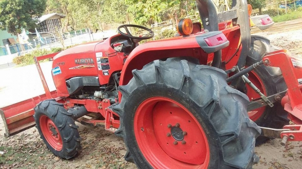 ขายรถไถ L4708 ใช้งานน้อย อุปกรณ์ครบ เอกสารพร้อมโอน ราคา390,000 สนใจโทร 090-8588220คุณนะ 093-3258446คุณบิว เว็บไซต์ส่วนตัว www.narong2truck.com www.truck.in.th/498 ID: narong498 ID: 0933258446 เพจ Facebook ณรงค์ ซื้อขายรถมือสอง กลุ่ม Facebook ณรงค์ ซื้อขาย ขายรถไถ L4708 ใช้งานน้อย อุปกรณ์ครบ เอกสารพร้อมโอน ราคา390,000 สนใจโทร 090-8588220คุณนะ 093-3258446คุณบิว เว็บไซต์ส่วนตัว www.narong2truck.com www.truck.in.th/498 ID: narong498 ID: 0933258446 เพจ Facebook ณรงค์ ซื้อขายรถมือสอง กลุ่ม Facebook ณรงค์ ซื้อขาย