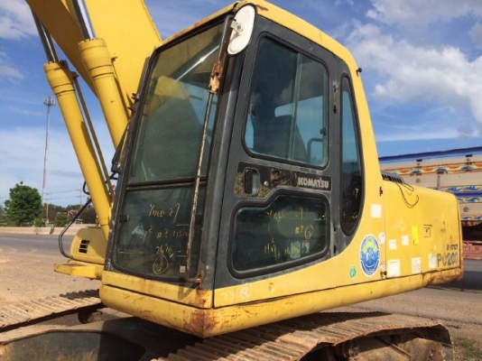 ขายรถแบคโฮ KOMATSU PC200-6 คอลโทรลสั้น รถนอกนำเข้าจากญี่ปุ่น สภาพสวยพร้อมใช้งาน มีVDOการทำงานครับ