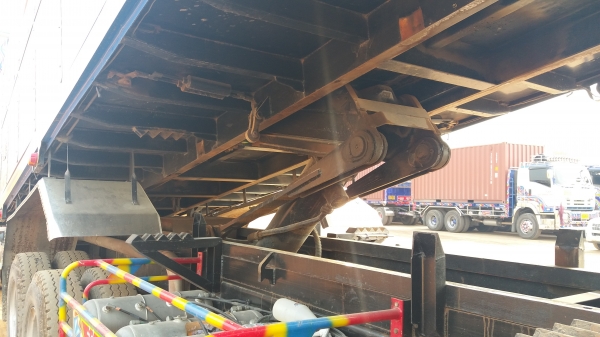 ขาย 2,680,000 ISUZU 360 แม่ลูก 3 คาน อู่ส.สุพรรนชัย วิ่ง 270,000  กม.สวยขั้นเทพ(รถอยู่ นครปฐม) 090-772-3710 090-772-3708