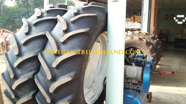 ขายแล้ว ขอบคุณเฮียชลโควต้าอ้อยรง.น้ำตาลราชบุรีครับ ยางรถไถถอด\% หน้า14.9-28 หลัง18.4-38 ไฟร์สโตนเก่านอก ยางสวยดอกเต็ม