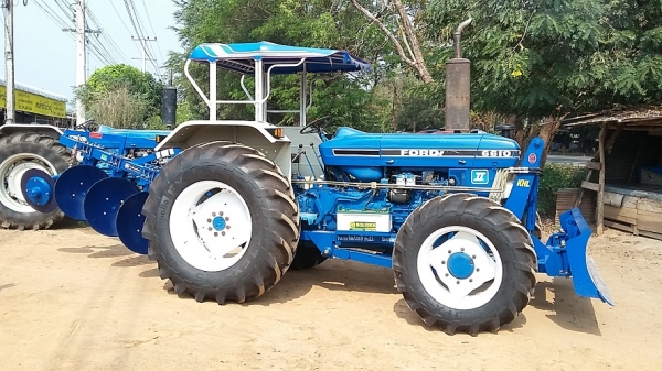 เสี่ยสุรศักดิ์ รับรถแล้วครับรถไถฟอร์ด6610 II สองเพลาคาราโร่ เกียร์กลาง เก่านอกรุ่นยอดนิยม สั่งเพิ่มดันหน้า+หาง3+หาง7 เสี่ยสุรศักดิ์ รับรถแล้วครับรถไถฟอร์ด6610 II สองเพลาคาราโร่ เกียร์กลาง เก่านอกรุ่นยอดนิยม สั่งเพิ่มดันหน้า+หาง3+หาง7