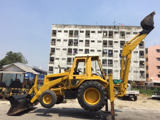 ขายรถตักหน้าขุดหลัง ขายรถตักหน้าขุดหลัง