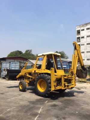 ขายรถตักหน้าขุดหลัง ขายรถตักหน้าขุดหลัง