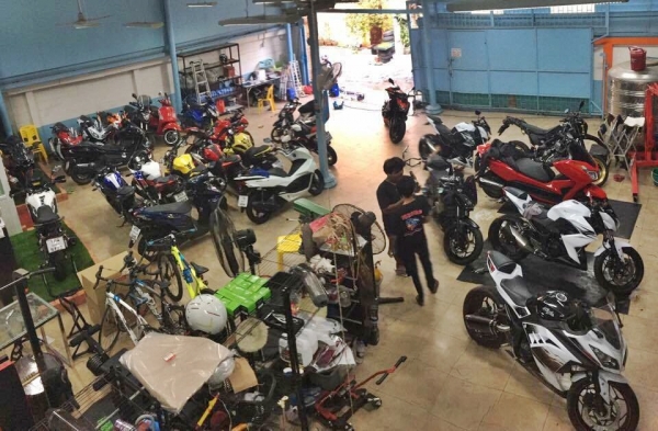 รับซื้อรถทุกรุ่นทั่วไทย BIGBIKE ทุกชนิดจ่ายเงินสดทั่วไทยจ่ายเงินสด