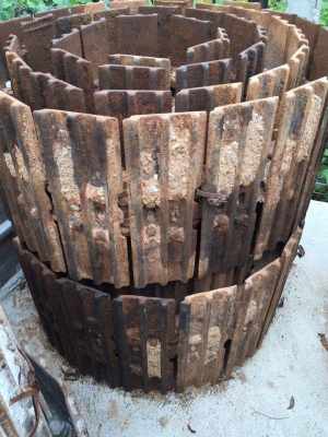 โซ่พร้อมใบเก่า KOMATSU PC 120-1-3 ใบยาว 48 ซม. เส้นละ 40,000 บาท