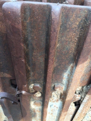 โซ่พร้อมใบเก่า KOMATSU PC 120-5-6 ใบยาว 50 ซม. เส้นละ 40,000 บาท