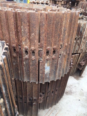 โซ่พร้อมใบเก่านอกญี่ปุ่น HITACHI EX60-3-5