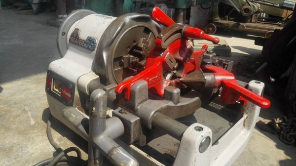 เครื่องต๊าปแป๊ปญี่ปุ่น Asada BEAVER 50 Made in JAPAN ต๊าปได้ 1/4&quot;- 2&quot; (ขาดคัตเตอร์) อุปกรณ์อย่างอื่นครบสมบูรณ์พร้อมใช้