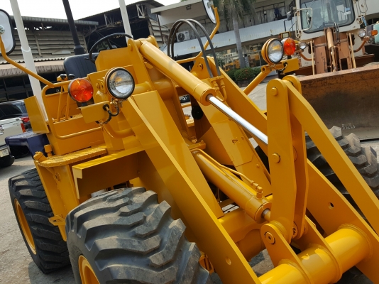 รถตักล้อยางเอวอ่อน 507 รถตักล้อยางเอวอ่อน 507