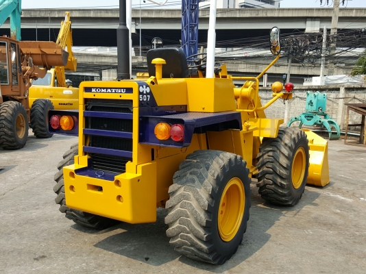 รถตักล้อยางเอวอ่อน 507 รถตักล้อยางเอวอ่อน 507