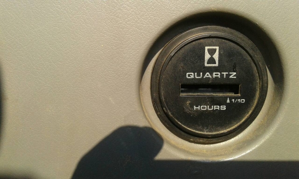 ขายรถขุดแบ็คโฮ KOBELCO YN 10 MART 6  สภาพดี ไฟฟ้าเต็ม เอกสารชุดจดทะเบียนจากบริษัทอริยะ อยู่ฉะเชิงเทรา ราคา 1,270,000บ. สนใจ 0835601591 หรือ 0903494058