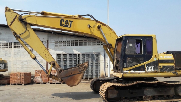 ขาย 795,000 บาท CAT 320 V.2 เครื่องเดิมแน่นๆ ปั้มดี ช่วงล่างเต็ม ระบบไฟครบ เอกสารเล่มทะเบียนครบ