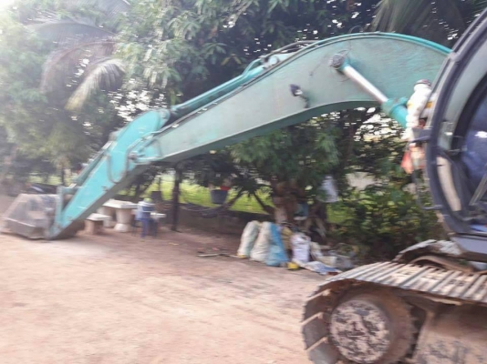 ขายรถขุดแบ็คโฮ KOBELCO SK200 MART 2 สถาพช่วงดี เครื่องปั้มแรงดีเอกสารชื้อขาย อยู่ศรีสะเกษ 410,000บ. สนใจ 0835601591 หรือ 0903494058