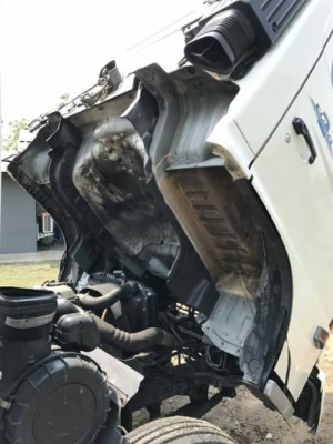 HINO FC4J