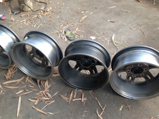 ขายล้อแม็กขอบ16ของอีซุสภาพสวย ขายล้อแม็กขอบ16ของอีซุสภาพสวย