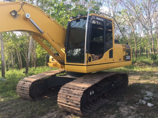 ขายดาวน์ Komatsu PC200-8MO ไมล์ชม.3,200 สภาพเหมือนใหม่ค่ะ
