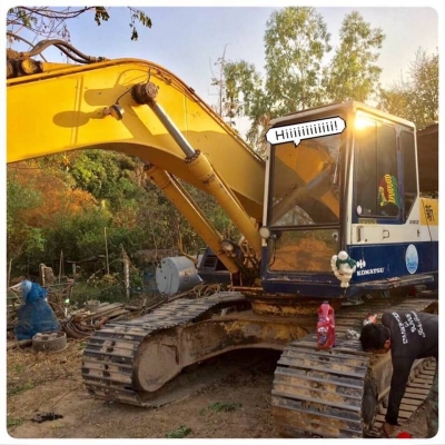 KOMATSU PC200-5 ไฟฟ้าครบ 695,000  บาท เครื่องดี ปั้มดี โช่หนา เอวแน่น ช่วงล่างเต็ม แอร์มี เอกสารเล่มทะเบียน