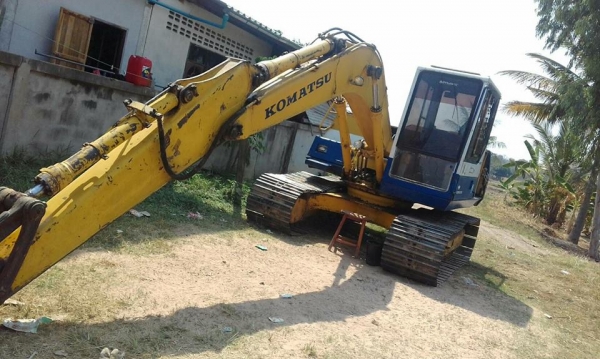 ขายรถขุดแบ็คโค KOMATSU PC100-5บูมสวย ไฟฟ้า เอวแน่นช่วงล่างเต็ม โซ่ใหม่ พร้อมทำงาน