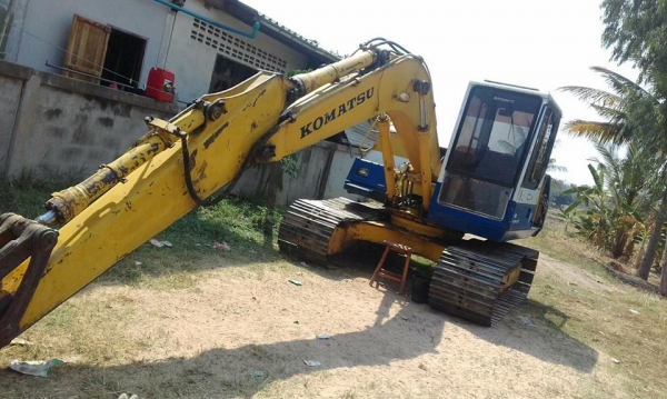 ขายรถขุดแบ็คโค KOMATSU PC100-5บูมสวย ไฟฟ้า เอวแน่นช่วงล่างเต็ม โซ่ใหม่ พร้อมทำงาน