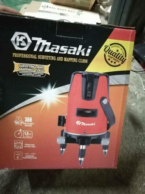 1800 บ.ส่งฟรี083-2000058  LINE ID: line832923 ระดับน้ำเลเซอร์ระบบดิจิตอล ยี่ห้อ Masaki เป็นระบบ 2แกน หรือเลื่อนแนวใดแนวหนึ่งได้ มองเห็นเล้นแสงชัดเจน ของใหม่มีขาตั้งอุปกรณ์อื่นๆครบ
