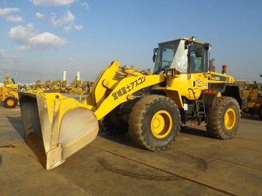 เข้าใหม่ครับ รุ่นใหม่ๆเลย KOMATSU WA320-6 นำเข้าจากญี่ปุ่น โทร.090-986-2521 อ๊อบ