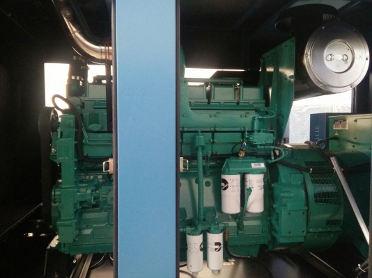 ขายเครื่องปั่นไฟ เครื่องกำเนิดไฟฟ้าดีเซล ขนาด 690kVA