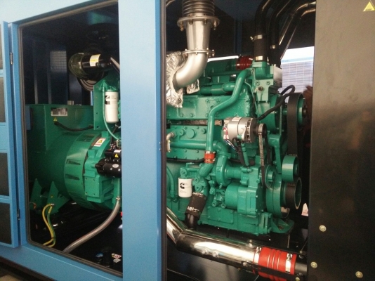 ขายเครื่องปั่นไฟ เครื่องกำเนิดไฟฟ้าดีเซล ขนาด 690kVA