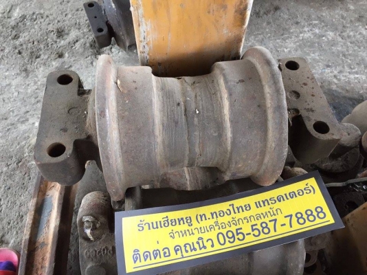 โรลเลอร์ KOBELCO SK200-1-2 ของเก่า ราคา 2,000 บาท (ราคาคุยได้)
