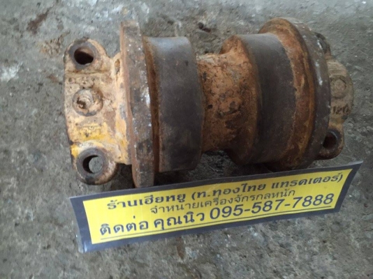 โรลเลอร์ KOMATSU PC100-3-5-6 ของเก่า ราคา 2,000 บาท (ราคาคุยได้)