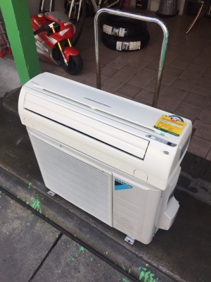 **** ขายแอร์ DAIKIN 9000 BTU สภาพสวย **** **** ขายแอร์ DAIKIN 9000 BTU สภาพสวย ****